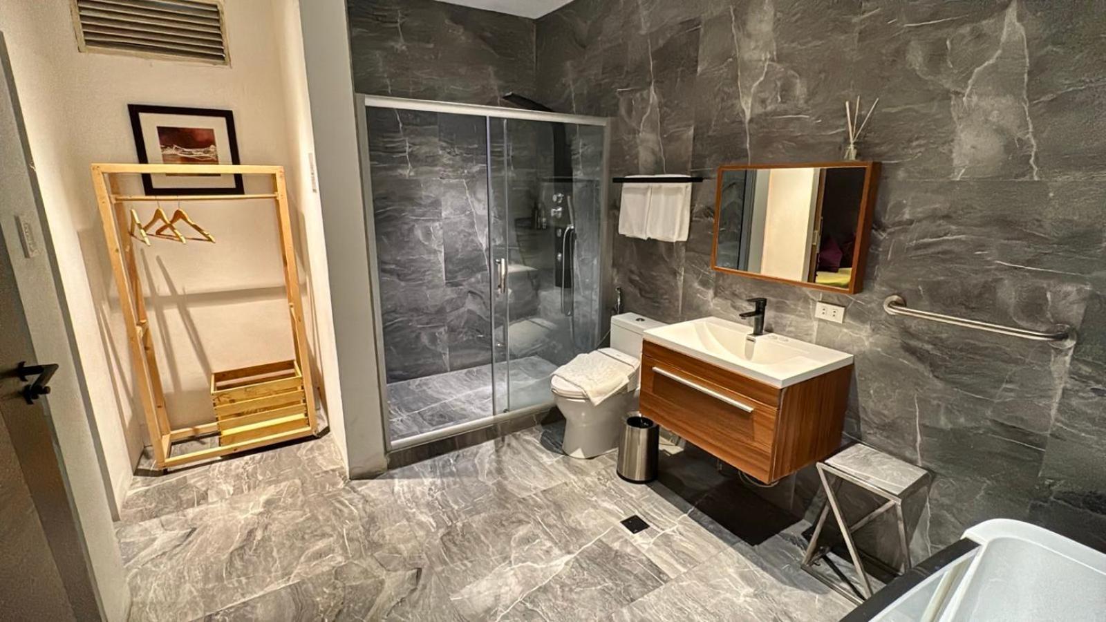 City Park Hotel Residences Taguig Luaran gambar